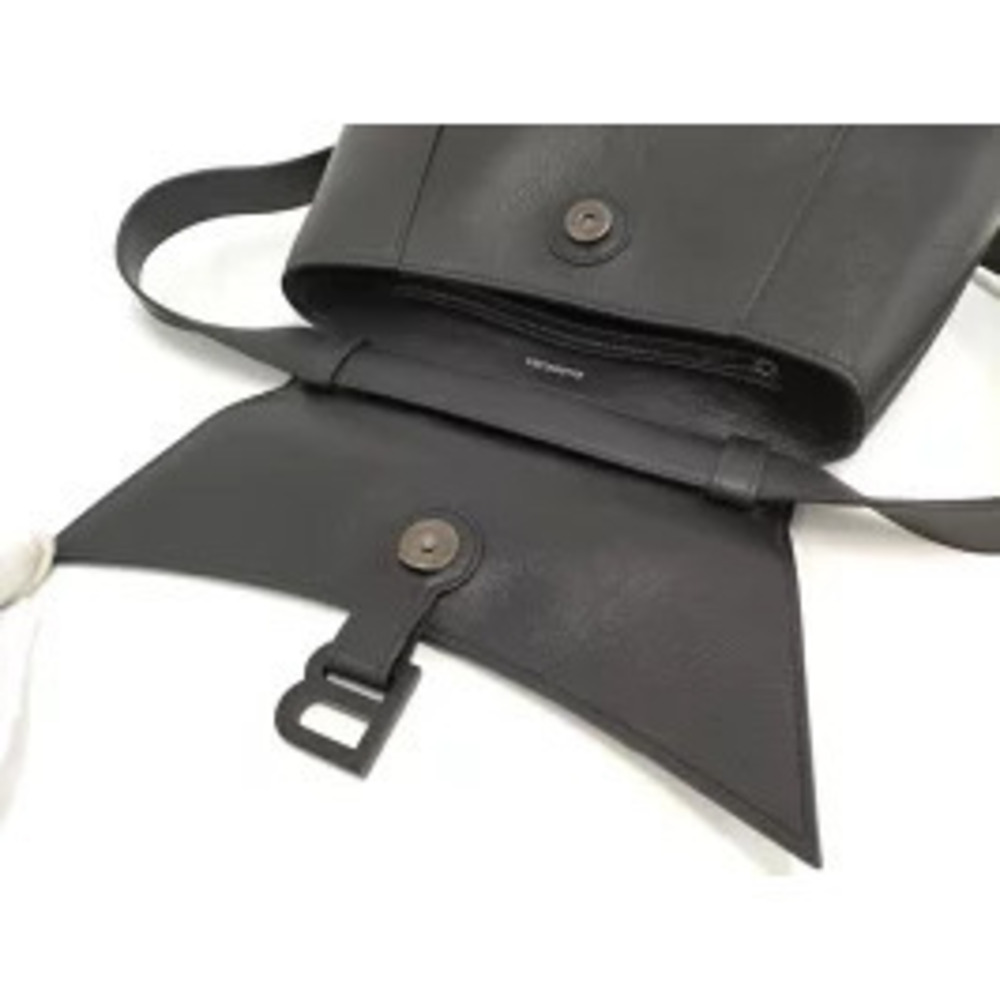 BALENCIAGA Downtown Shoulder Bag Leather Black - Picture 7 of 9